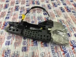 8T2837886B | Sağ Dış Kapı Kolu Bağlantı Braketi | Audi A1, A4, A5, Q5 - 2