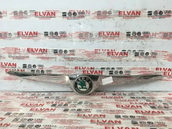 5J0853633C | Kaput Uç Nikelajı | Skoda Fabia, Rapid, Roomster VAG