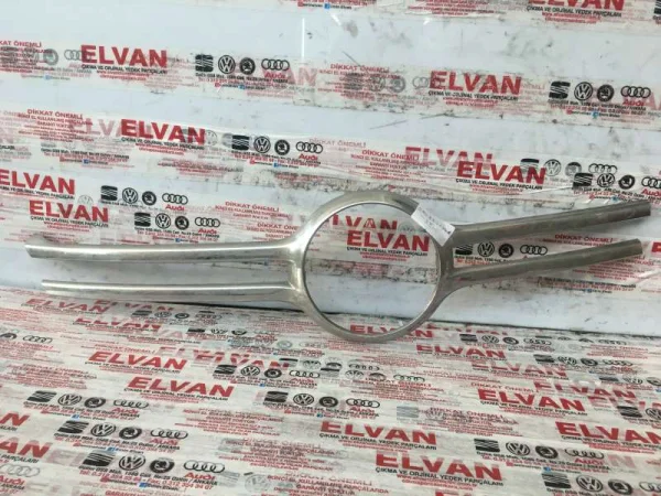 5N0853668A | Ön Tampon Izgarası VAG