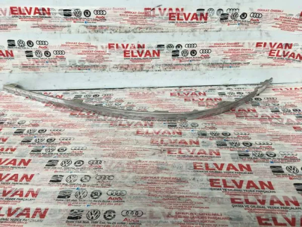 3C8807460 | VW Passat Arka Tampon Sağ Nikelaj Çıtası VAG