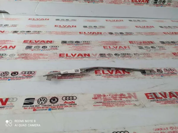 3G8853283 | Çamurluk Çıtası VAG