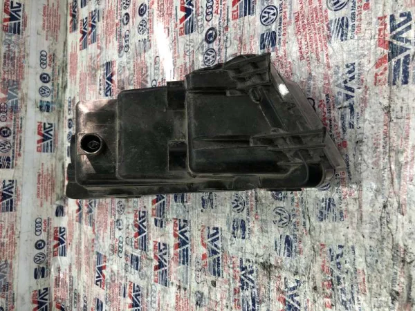 5JA941700A | Sağ Sis Farı VAG