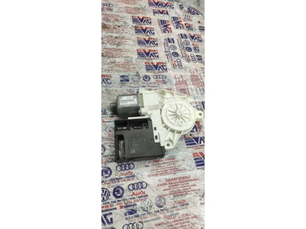 5N0959702F | Ön Sağ Cam Motoru VAG
