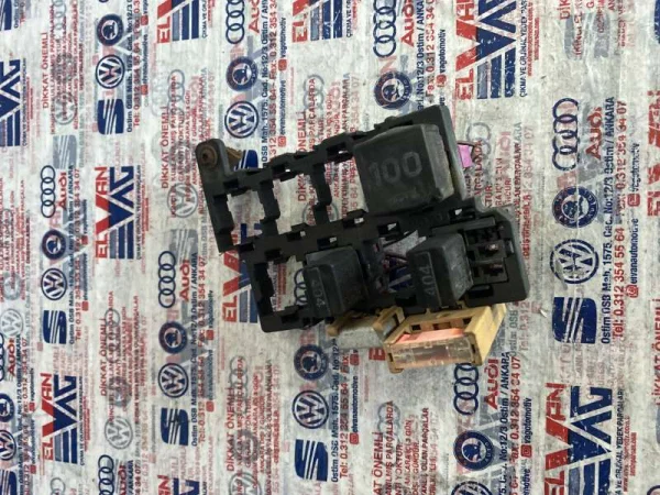 2H0937503 | VW Amarok Sigorta Tablası VAG