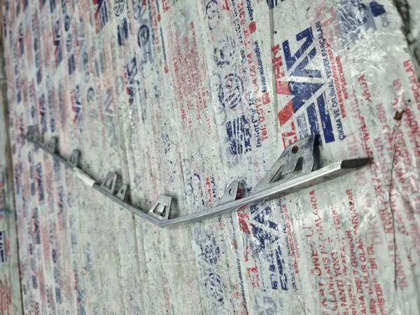 3G0853505A | Ön Tampon Izgarası VAG