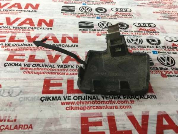 1Q0807241 | Ön Tampon Çeki Demiri Kapağı VAG