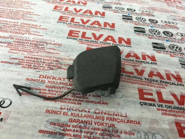5K6807441 | VW Golf Arka Tampon Çeki Demiri Kapağı VAG
