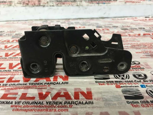 8K0823509F | Kaput Kilidi | Audi A4, A5, Q5 VAG