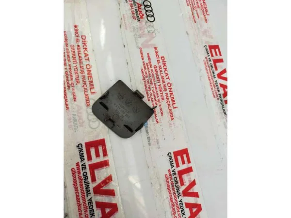 3AE807441 | VW Passat Arka Çeki Demiri Kapağı VAG