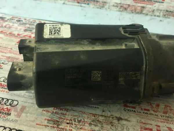 5Q0959439D | Fan Motoru VAG
