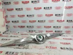 5J0853661A | Ön Tampon Üst Izgarası - 1