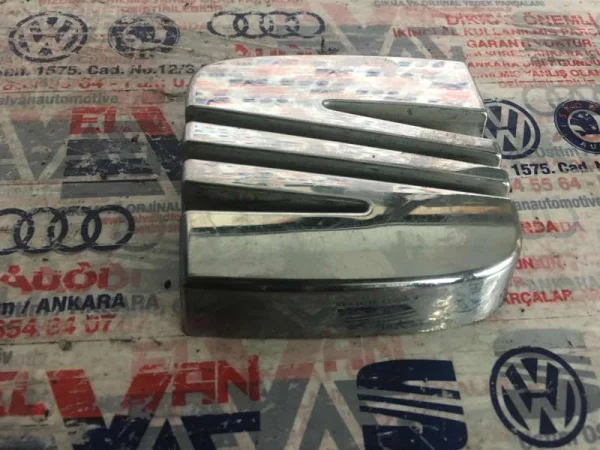 6J0853679 | Seat Ibiza Ön Panjur Arması VAG