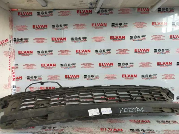 565853677 | Skoda Kodiaq Ön Tampon Orta Izgarası VAG