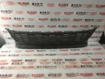 1K8853677E | VW Scirocco Ön Tampon Orta Izgarası - 1