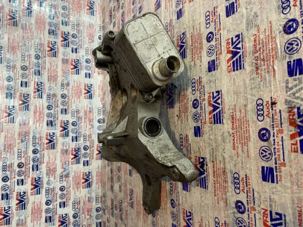 06J903143AG | Skoda Octavia Şarj Dinamosu ve Klima Kompresör Ayağı VAG
