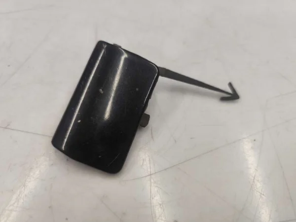 2K0807241 | VW Caddy Ön Tampon Çeki Demiri Kapağı VAG