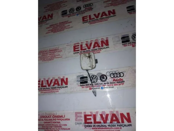 8V5807441B | Audi A3 Arka Tampon Çeki Kapağı VAG