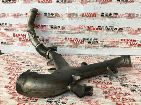 078133241B | Sağ Turbo Hava Giriş Hortumu | Audi A4, A6 VAG
