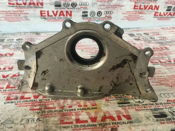 021103153A | Ön Krank Keçe Muhafazası | VW Bora, Golf, Passat, Transporter, Vento - Seat Alhambra VAG