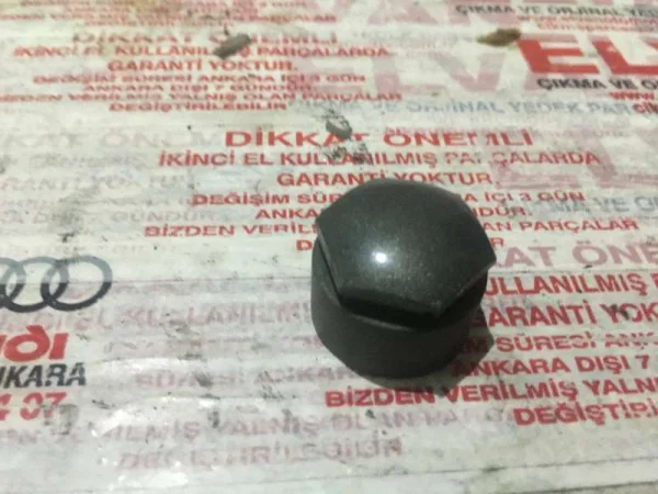 4M0601173D | Bijon Kapağı | Audi A1, A3, A6, A7, A8, Q3 VAG