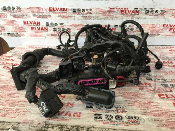 8K1937503B | Röle Tablası | Audi A4, A5, Q5 - Porsche Macan VAG