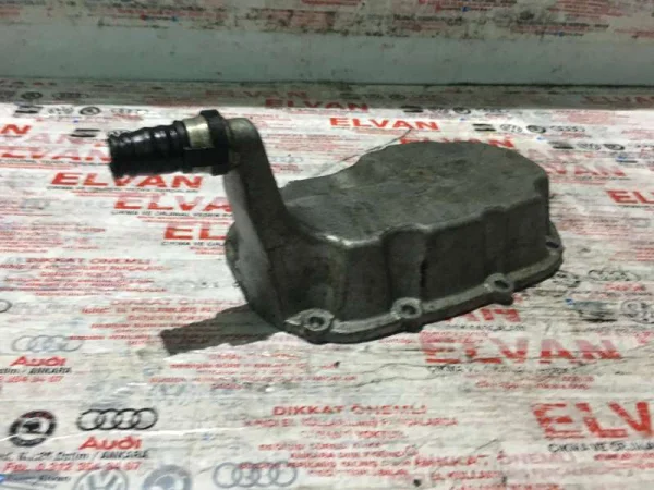 078103773F | Karter Havalandırma Valfi | VW Passat - Audi A4, A6, A8 - Skoda Superb VAG
