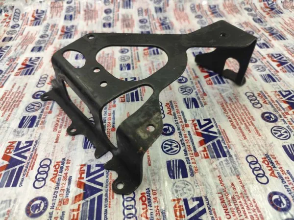 059131035B | EGR Soğutucu Braketi | VW Phaeton, Touareg - Audi A4, A5, Q7 VAG