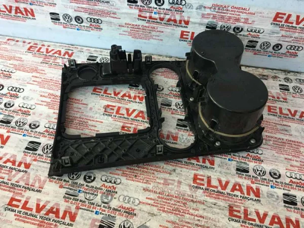 7P1863212A | VW Touareg Vites Konsolu Çerçevesi VAG