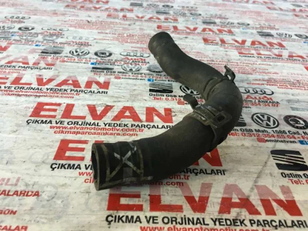 3C0121058AE | Radyatör Su Hortumu | VW Golf, Jetta, Passat - Audi A3 - Seat Altea, Leon VAG