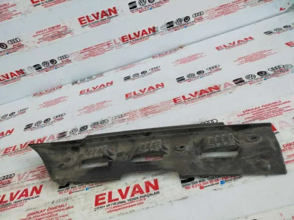3B9807393C | VW Passat Arka Tampon Bağlantı Kızağı VAG