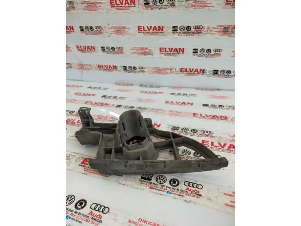 5L0807055A | Skoda Yeti Far Yıkama Nozulu Braketi VAG