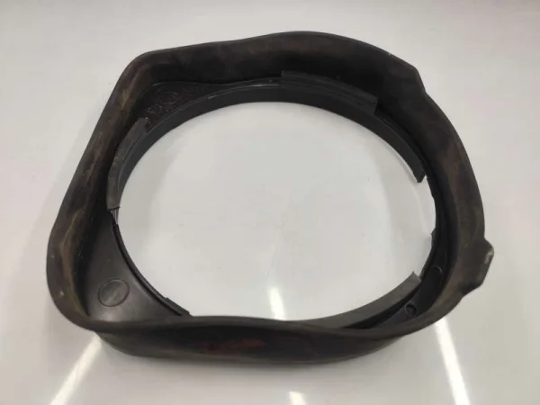 7L6035218A | VW Touareg Arka Kapı Hoparlör Çerçevesi VAG