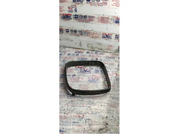 7E1858553 | Sol Dış Dikiz Ayna Çerçevesi | VW Caddy, Transporter VAG