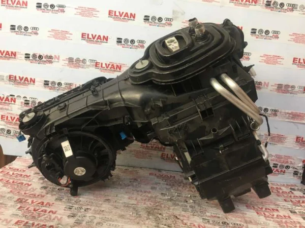 5Q0963235B | Elektrikli Isıtma Rezistansı | VW Golf, Passat - Audi A3, RS 3, TT - Seat Leon VAG