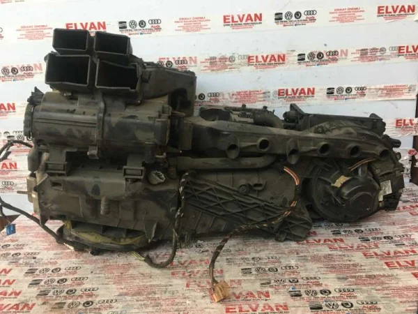 1K1820027F | Kalorifer Fan Motoru VAG
