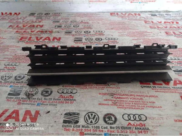 3G1858712 | Orta Havalandırma Izgarası VAG
