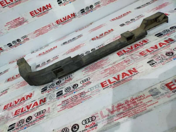 7D0807393 | VW Transporter Arka Sol Tampon Braketi VAG