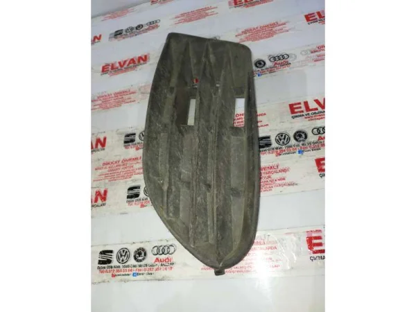 5M0853666 | VW Golf Ön Tampon Sağ Izgara Sissiz VAG