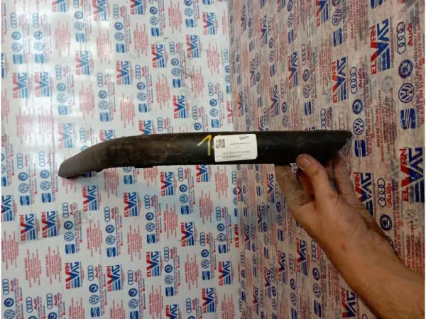6N0807424 | VW Polo Arka Sağ Tampon Bandı VAG