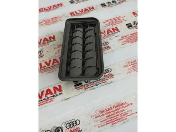 3CD819465 | VW CC Arka Havalandırma Izgarası VAG