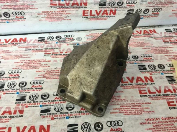 8D0199307K | Sol Motor Kulak Braketi | Audi A4, A6 VAG