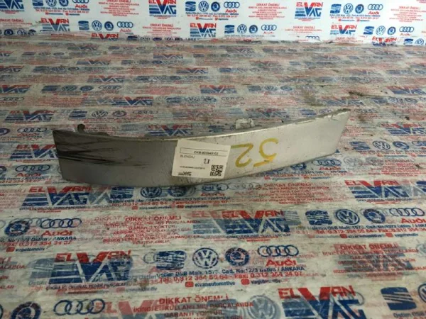 8D0945102 | Audi A4 Arka Sağ Stop Çıtası VAG