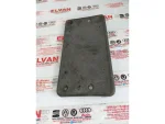 3C0807285 | VW Passat Ön Plaka Altlığı - 2