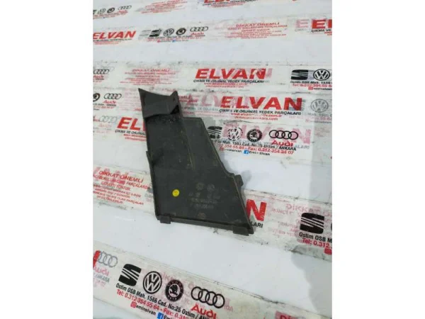1K8807241A | VW Scirocco Ön Çeki Demiri Kapağı VAG