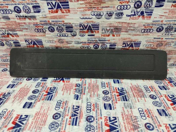 3G5867464 | VW Passat Bagaj Bölmesi Kapağı VAG