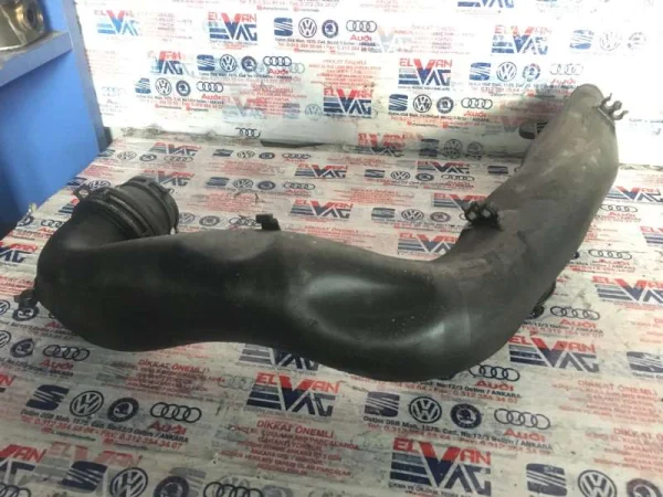 1K0129654L | Turbo İntercooler Hortumu | VW Golf, Jetta, Passat - Audi A3 - Seat Altea, Leon VAG