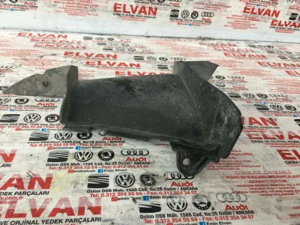8W6121764 | Audi A5 Sağ Hava Kanalı VAG