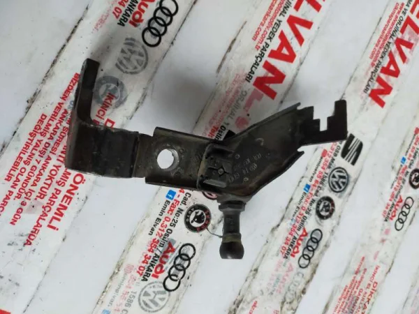 03G103369AE | VW Passat Motor Takozu VAG