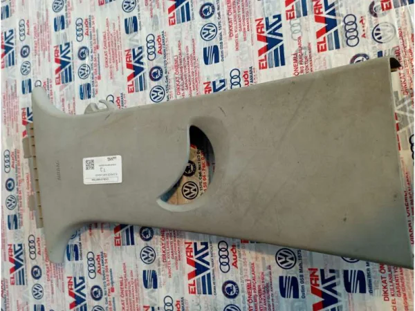 5F4867244 | Seat Leon Sağ Orta İç Direk Kaplaması VAG