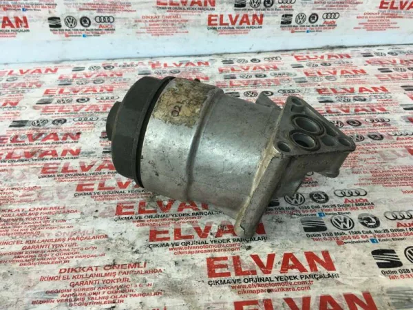 021115403D | Yağ Filtre Kütüğü | VW Golf, Passat, Transporter, Vento VAG